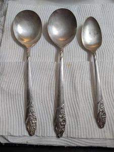 3 Oneida Community ABENDSTERN Versilbert zwei Suppenlöffel und Teelöffel  - Bild 1 von 4