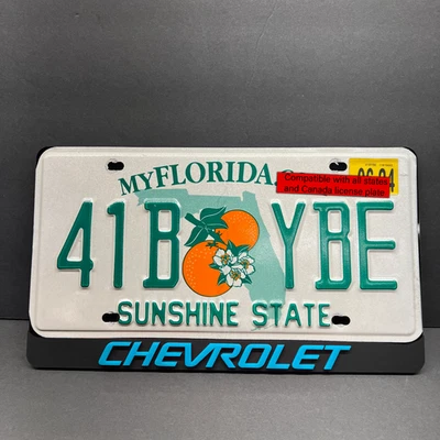 Marco de matrícula personalizado 3D personalizado L.AZUL CHEVY emblema de coche MULTICOLOR Foto 1 de 4