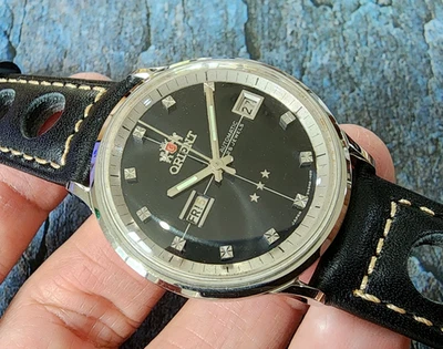 RARE Vintage Orient 2 WINDOWS Automatic Black Dial gents Mint Racing strap. - Image 1 of 4