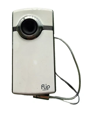 FLIP Video Camera UltraHD 8GB Camcorder White & Chrome U2120W - records 2 hours - Image 1 of 4