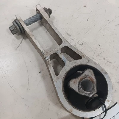 Jeep Renegade 2.4 Engine Motor Mount Rear Back 2023 2022 2021 2020 - Image 1 of 4