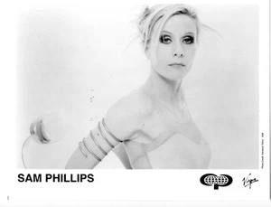 Press Photo Singer Sam Phillips aka Leslie Phillips Christian Artist 80's / 90's - Picture 1 of 1