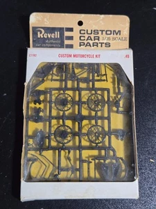 Vintage Revell Custom Motorcycle Model Kit C1162 .49 1/25 Scale Custom Car Parts - Picture 1 of 2