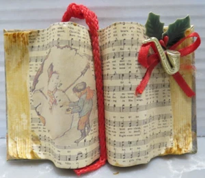 Ornamento Natalizio Mini Libro Ascolta Gli Araldo Angeli Canta Musica Coro Libro - Foto 1 di 6