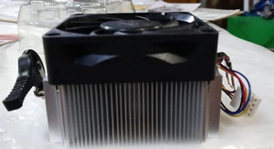 AMD FX 4300 Heat sink & fan: no chip - Afbeelding 1 van 3