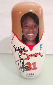 Muñeca rusa firmada wnba connecticut sun TINA CHARLES 31 - Imagen 1 de 5