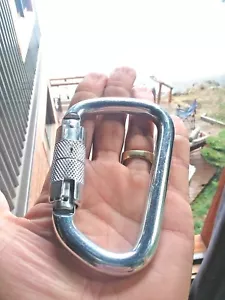 Carabiner SOLID Steel - solid heat treated steel 6500 lb , AUTO LOCKING.    NEW  - Picture 1 of 8