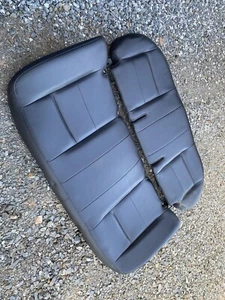 1998-2011 FORD CROWN VICTORIA REAR SEAT SET BLACK (OEM FACTORY) - Picture 1 of 24