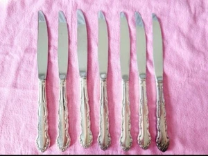 8 pc. Butter Knives 9" Oneida 1881 FLIRTATION Silverplate 1981 USED - Picture 1 of 14