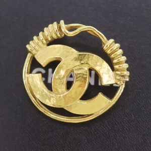 CHANEL CC Logos Round Used Pin Brooch Gold Plated 94P France Vintage #AG854 S - Picture 1 of 13