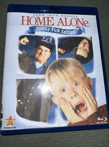 Home Alone Blu-ray Disc + Digital Code (not original cover art) - Bild 1 von 5