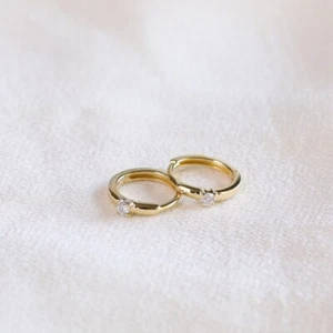 0.20 CT Round VS/SI Lab Grown Diamond 14K Yellow Gold Women's Mini Hoops Earring - Picture 1 of 6
