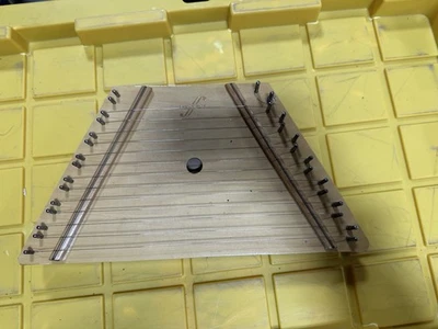 Arpa de regazo First Act madera Dulcimer 15" SH Foto 1 de 2