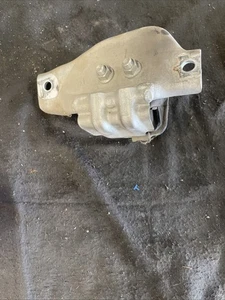 Subaru Left Side Engine Mount 41022FA092 - Picture 1 of 5