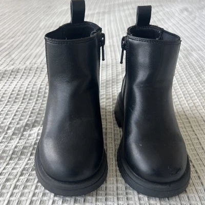 Baby Gap Niña’s Negro Imitación Cuero Cremallera Botines Talla 6 Foto 1 de 4