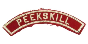 Tira comunitaria Peekskill RWS roja y blanca cosida CSP WHT Bdr (ZC670) - Imagen 1 de 2