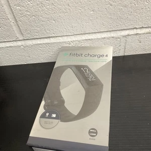 Nueva pulsera Fitbit Charge 4 NEGRA rastreador de actividad física ritmo cardíaco fitness - Imagen 1 de 3