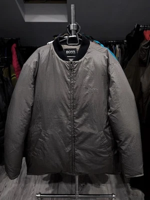 Мужская Hugo Boss серый нейлона вниз куртки размер средний первоклассная одежда  - Изображение 1 из 4