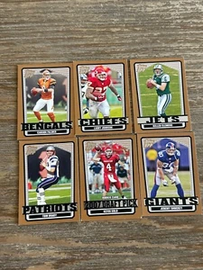 Lote 6 tarjetas de fútbol americano Topps DPP NFL 2007 ~ Brady ~ Kolb ~ Johnson y más - Imagen 1 de 6