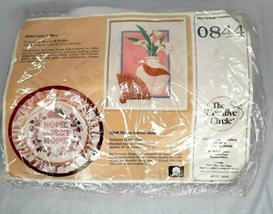1986 NEW Calla Lilies 844 Embroidery Cat Kitten Creative Circle Kit Unopened - Picture 1 of 9