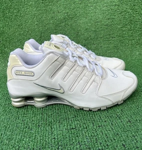 Nike Shox NZ Mujer Talla 11 Blanco Plata Tenis Zapatos 366571-111 Usado Sin Caja - Imagen 1 de 19