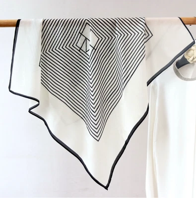 Bufanda cuadrada 100 % seda morera 27" mujer pañuelo envolvente letras rayas estampado Foto 1 de 4