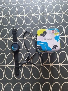 Ticwatch E Mobvoi Smartwatch Black Wear OS Watch - Picture 1 of 9