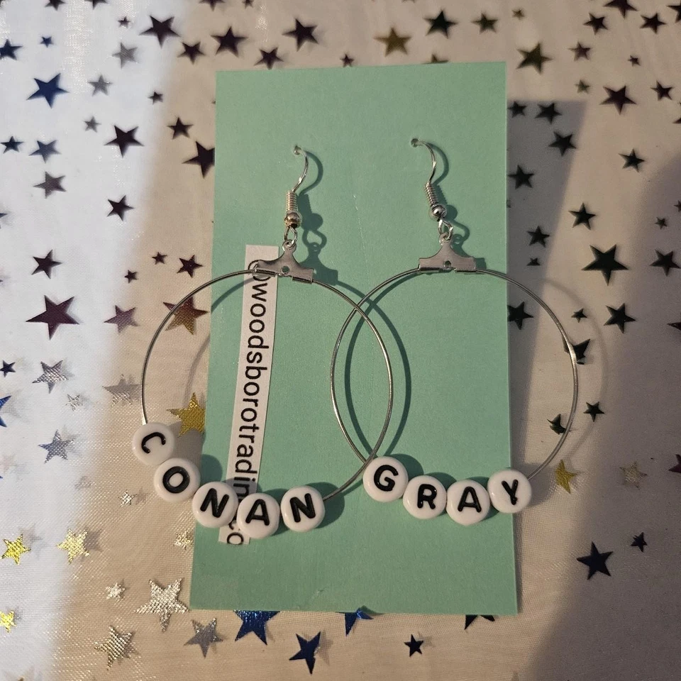 Pendientes de aro colgantes personalizados de oro o plata gris Conan Foto 1 de 1