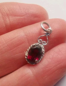Ciondolo granato argento sterling R80H - Foto 1 di 2