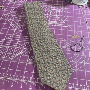 HALSTON ITALIAN SILK TIE 56” Long — GREEN AND BROWN GEOMETIC TIE - Picture 1 of 11