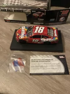 Kyle Busch 2018 Skittles Bristol Win pressofuso 1/24 - Foto 1 di 3