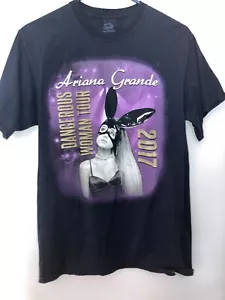 2017 Ariana Grande Concert Tour Band T-Shirt Adult Sz Medium - Picture 1 of 3