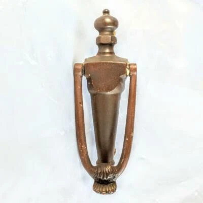 Llamador de puerta de metal vintage Foto 1 de 4