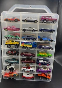 LOOSE 1:64 Scale Model Diorama - Picture 1 of 32