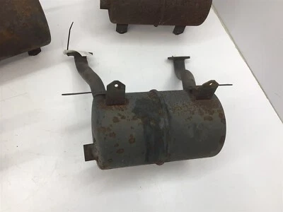 JOHN DEERE MUFFLER AM117092 LX178 LX188 - Image 1 of 4