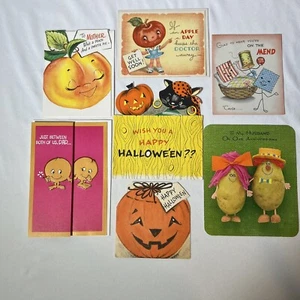 LOTE de 7 tarjetas de felicitación antropomórficas vintage Halloween gato calabaza fruta - Imagen 1 de 22