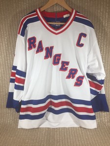 ny rangers pink jersey