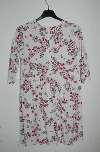 BENETTON - GR. S - Kleid weiß Blütendruck Mini figurumspielend - Bild 1 von 3