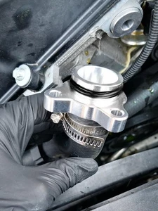 Aluminum Water Hose Fitting for BMW 335i N52 330i 11537541992 11537544638 - Picture 1 of 12