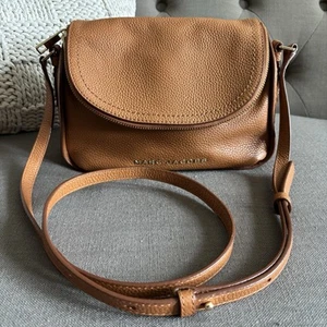 Bolso Mensajero Marc Jacobs “The Groove” Mediano Cuero *USADO UNA VEZ* - Imagen 1 de 12