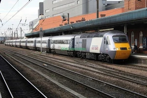 D13 35mm Slide Class 43 43208 Doncaster 20.08.11 - Picture 1 of 1