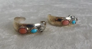 OLD CARLISLE JEWELRY STERLING SILVER CORAL TURQUOISE PIERCED POST HOOP EARRINGS - Imagen 1 de 4