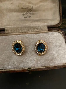 Vintage Oval Gold and Montana Blue Crystal Clip-On Earrings 1.5 X 1.2 CMS - Picture 1 of 6