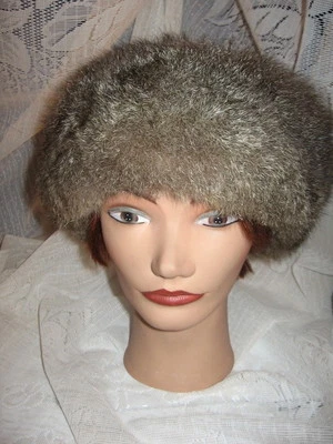 #B20 OPOSSUM 真火帽子浅灰色上衣 BEIGE GLAIR OF GREEN 22 英寸 — 第 1/4 张图片