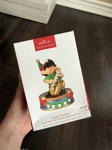 Hallmark Ornament North Pole Tree Trimmers Band Stuey On Sax 2024 Damaged Box - Picture 1 of 2