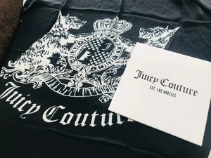 NEU JUICY COUTURE DESIGNER ZWILLINGSHUNDE SCHWARZ & WEISS QUADRATISCHER SCHAL UVP. 75 $ - Bild 1 von 14