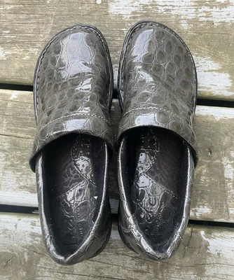 Zapatos zueco sin cordones BOC Born Concept PEGGY negro gris estampado de cocodrilo talla 6,5 Foto 1 de 4