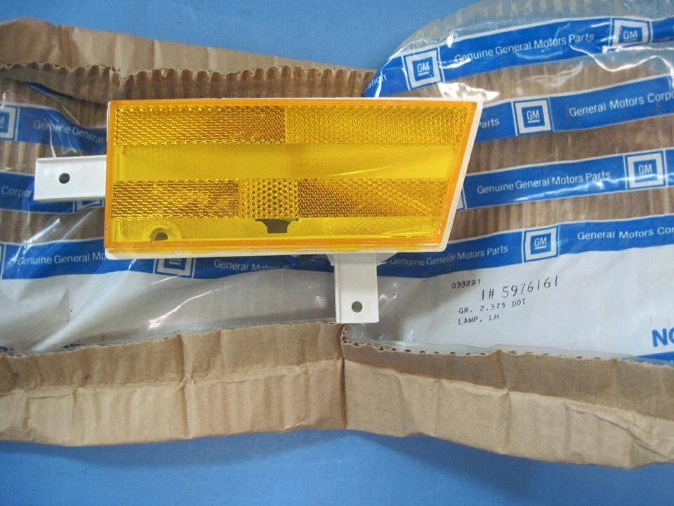 Novo estoque antigo lente de luz marcador frontal esquerdo 1992-1995 Oldsmobile 88 Regency - Imagem 1 de 1