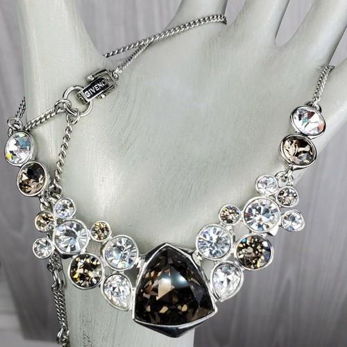 Collana Givenchy Triangolo Fumo Tondo Bianco Multi Cristallo Collare Ecc. Cond. B