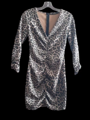 Vestido Zara Estampado Animal Acanalado Manga Larga Cóctel Carrera S NUEVO Idea de Regalo Foto 1 de 4